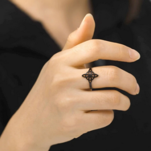 Anillo nudo de bruja